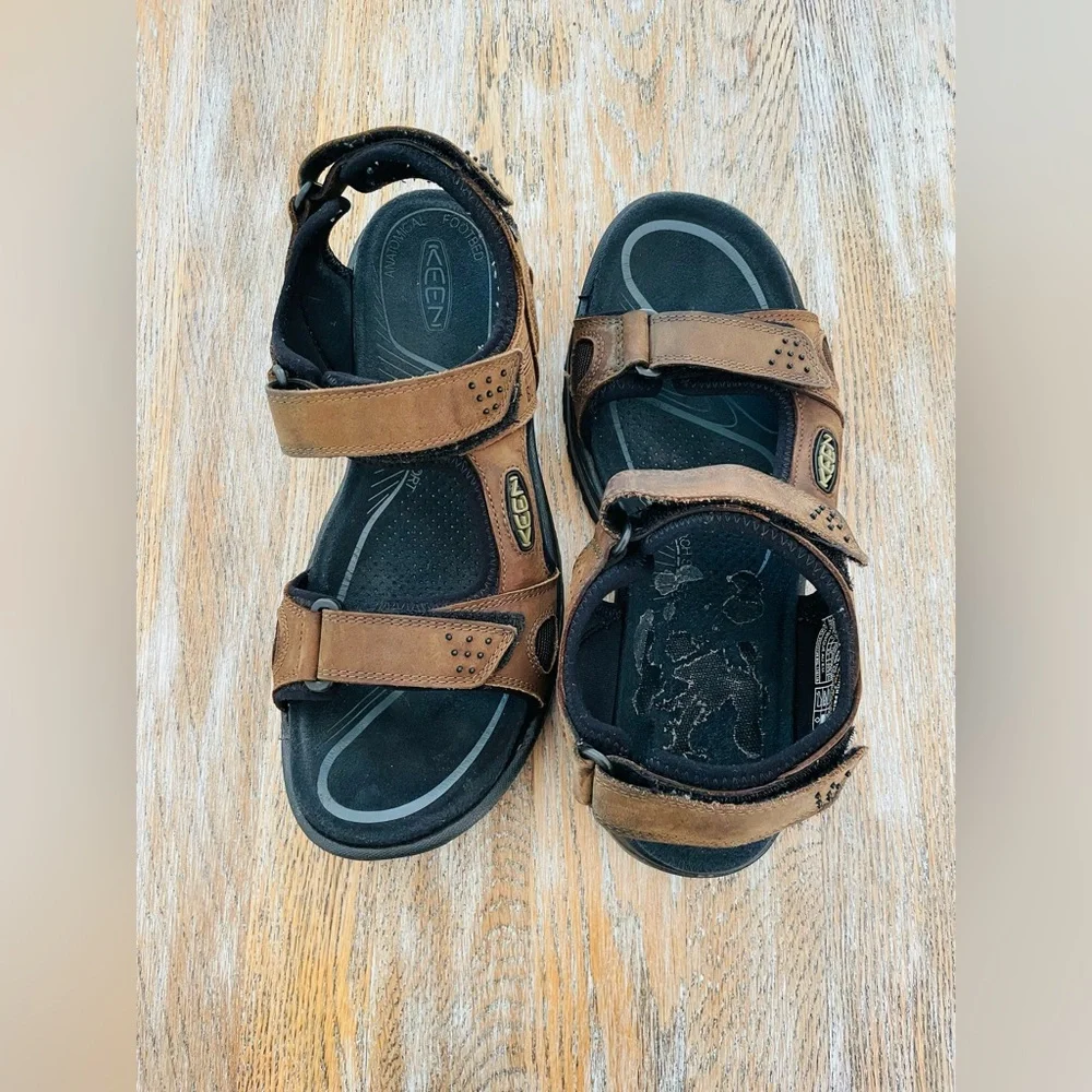 SOLD Keen Men’s Rialto II 3 Point Leather Hiking Sandals❤️🥾 - Picture 3 of 14